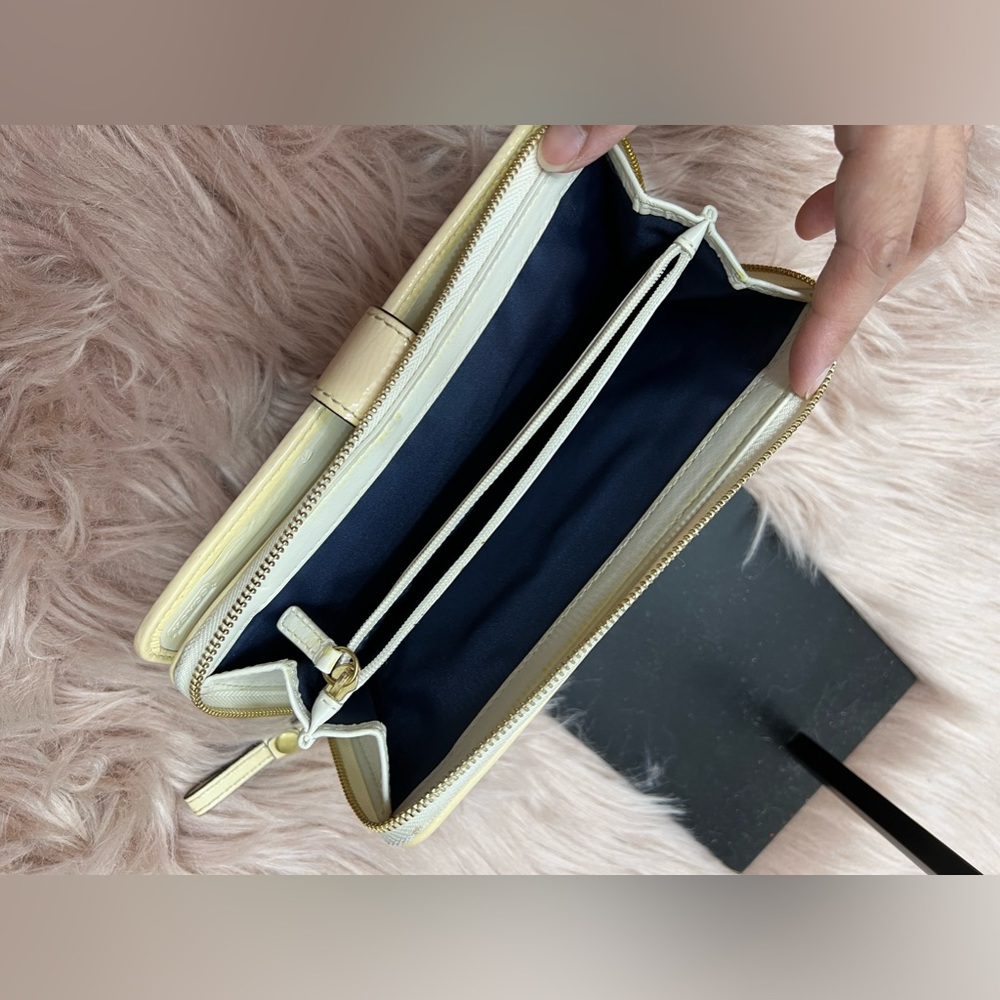 Coach Wallet - Picture 10 of 12